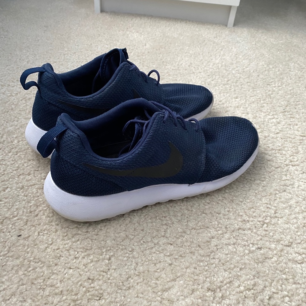 Men’s Roshe Runs Navy shoes